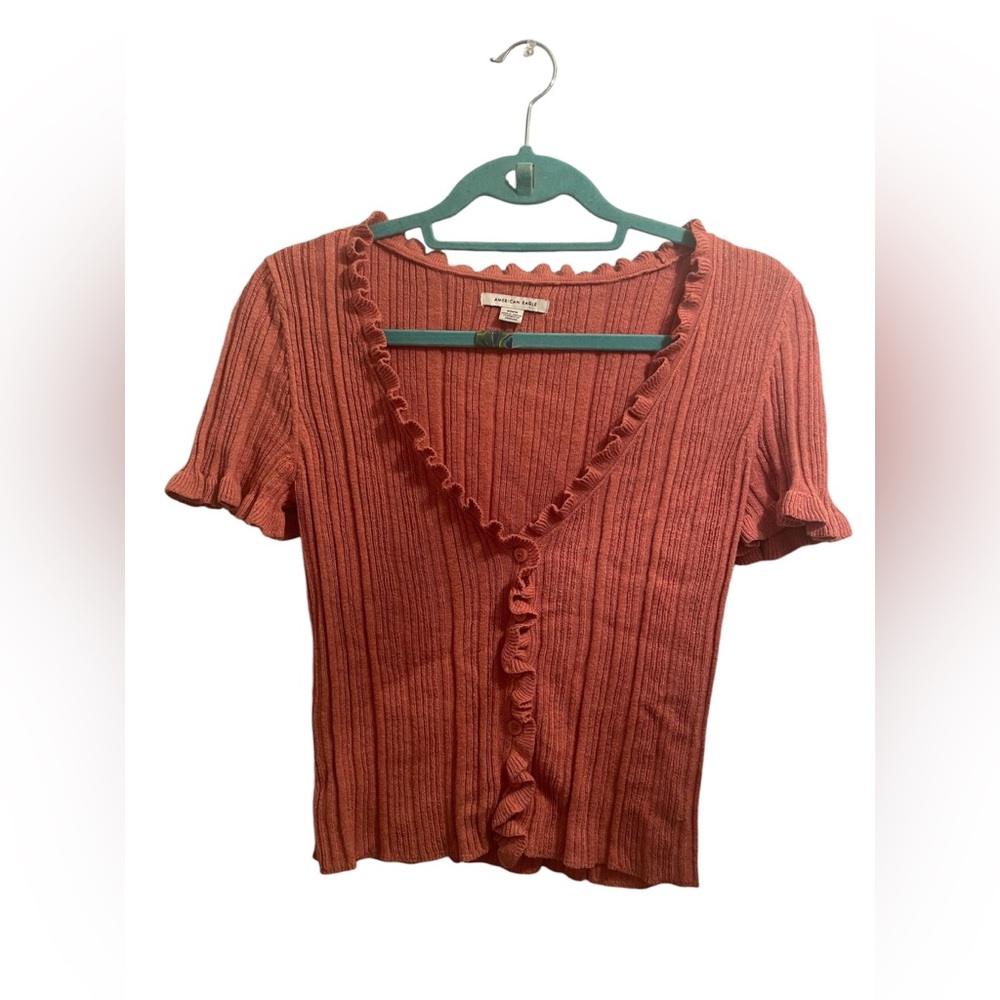 Versatile shirt. Cropped Top?